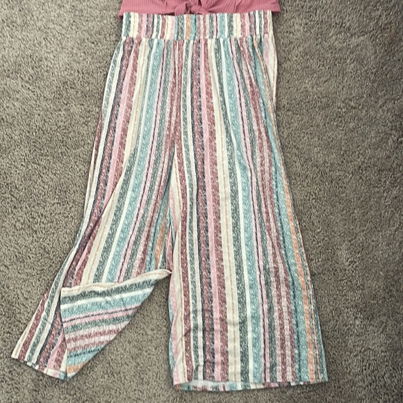 Brand new super cute outfit with locket necklace! - Picture 2 of 5